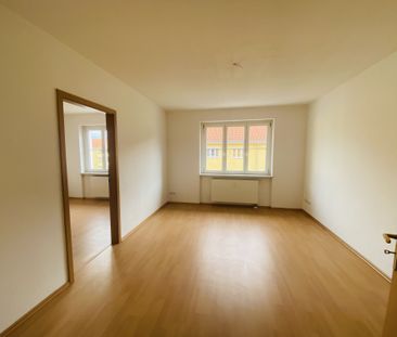 Freundlich helle 2-Raum-Wohnung für junge Pärchen - Foto 1