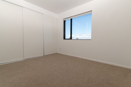 3 bedroom Mt Wellington - Photo 3