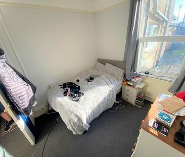 4 bedroom house to rent - Photo 2