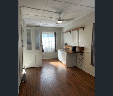 1/72 George Street, Bundaberg Central, Qld 4670 - Photo 2