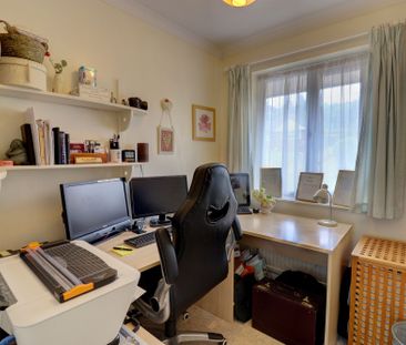 4 bedroom semi detached house to rent - Photo 6