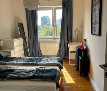 Immobilien-Richter: Möblierte 3-Zimmer-Wohnung in Düsseldorf-Derendorf - Photo 1