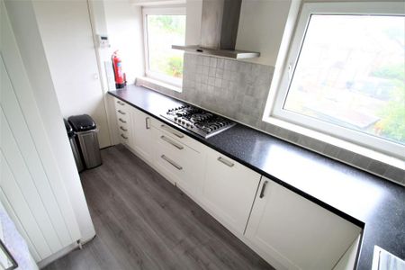 3 bedroom terraced house to rent - Photo 4