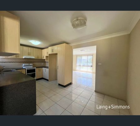 13 Karuah St, Doonside, NSW 2767 - Photo 5