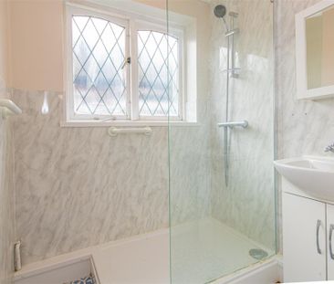 3 bed Bungalow To Let - Photo 5