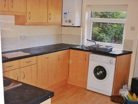 1 bedroom in a house share to rent - Photo 3