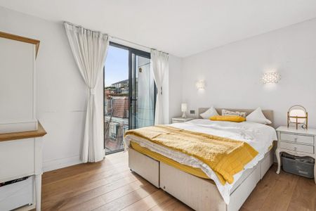 3 bedroom flat to rent - Photo 3