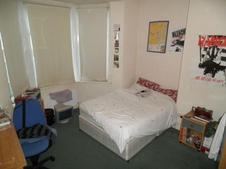 Warton Terrace - Photo 2