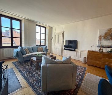 Superb 3.5 room apartment with fireplaces and character - Photo 2