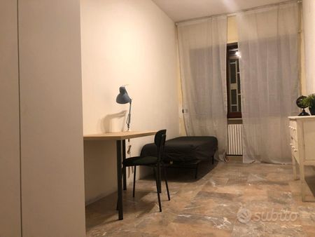 Posto letto in stanza singola per studentesse - Photo 2