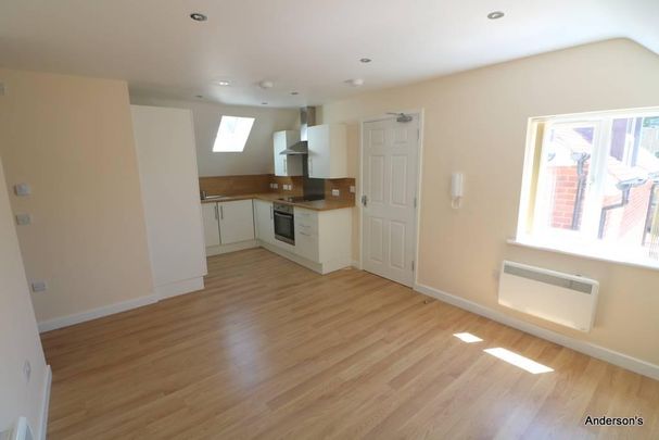 1 bedroom flat to rent - Photo 1