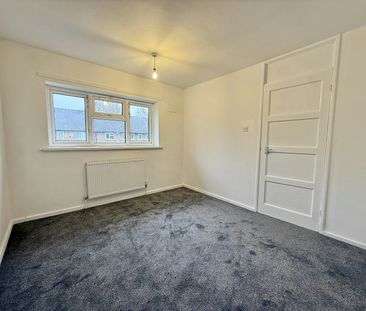 Terraced House to rent on - Photo 1
