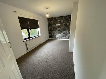 25 Torr Gardens, Larne, BT40 2JH - Photo 3