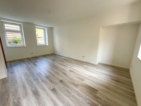 Single-Wohnung mit Einbauküche & Fußbodenheizung in Beierfeld zu vermieten - Photo 2