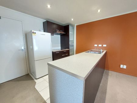 2 Bedroom City Apartment - Photo 5