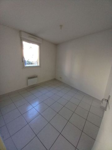 Location Appartement 3 pièces 55m² - Photo 2