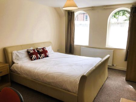 1 bedroom retirement property to rent - Photo 3