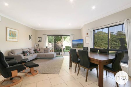 FULLY FURNISHED ELEGANCE AWAITS! - Photo 3