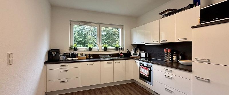 Stilvolle und moderne 2-Zimmer-Wohnung in zentraler Lage! - Photo 1