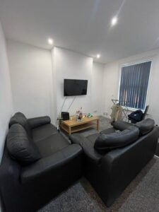 19 Welton Place, Leeds, LS6 1EW - Photo 1