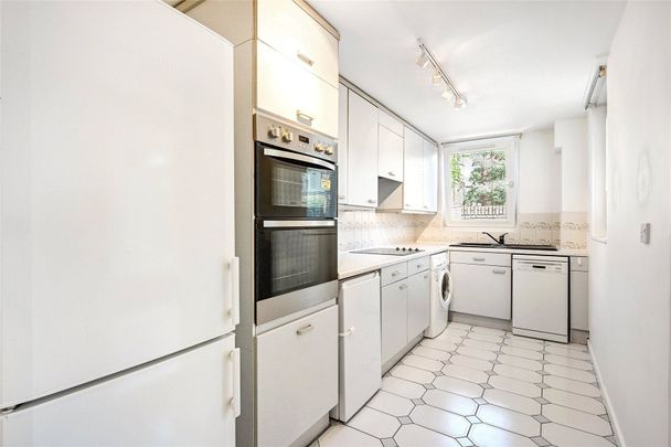 More Close, London, W14 maisonette to rent - Photo 1