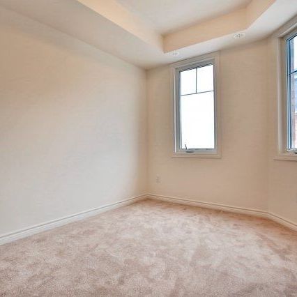 For Lease - 2420 Baronwood Drive Unit# 21-02, Oakville, Ontario - Photo 1