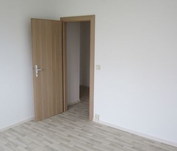 Schöne 3-Raum-Wohnung mit offener Küche - Photo 3
