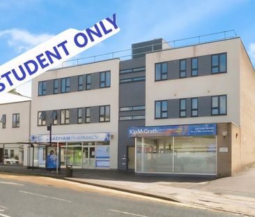 1 bedroom in a flat share to rent - Photo 3