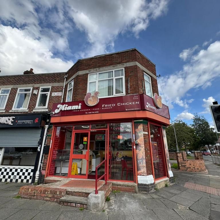 3 bedroom flat to rent - Photo 1