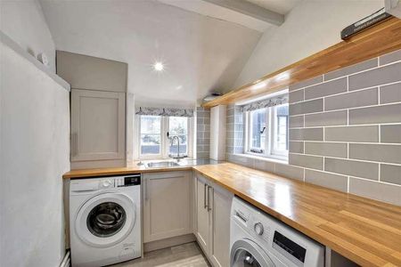 The Mint, Rye, TN31 - Photo 2