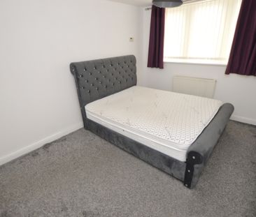 2 Bedroom Apartment - Photo 3