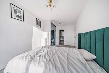 3 bedroom flat to rent - Photo 5