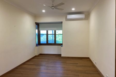 17 Basin Road, Uraidla. - Photo 3