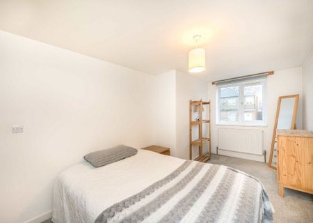 Beclands Road, SW17 9TL, London - Photo 2