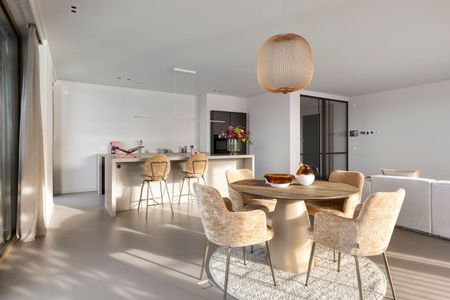 Appartement te huur: Grasweg 167 1031 HX Amsterdam - Photo 2