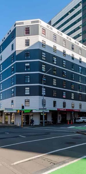 Inner City Living in quiet Studio Apartment - Photo 1