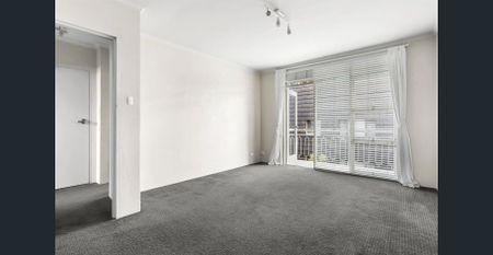 MODERN ONE BEDROOM APARTMENT IN THE HEART OF LEICHHARDT - Photo 5
