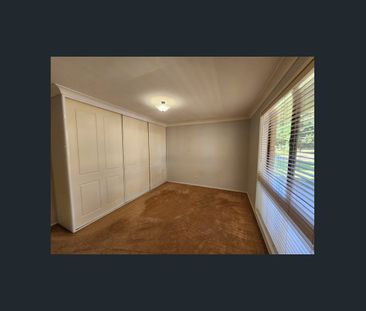 THREE BEDROOM HOME IN WEST DUBBO - Photo 3