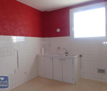 Location Appartement 2 pièces 52m² CHATEAUROUX 36000 - Photo 2
