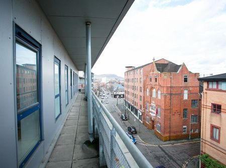 E.4.1 Whitehall Square Penthouse, Lisburn Road, Belfast BT12 5EG - Photo 4
