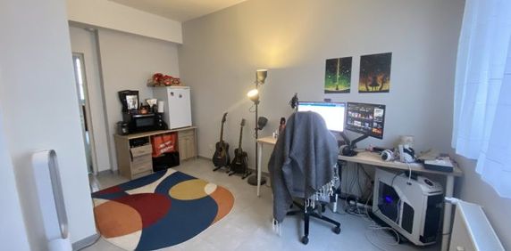 F2 REFAIT - CAEN RIVE DROITE - Photo 2