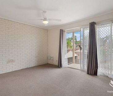 Fully Furnished- SBH Primary Catchment - Lovely 3 Beds Townhouse - Photo 5