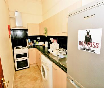 3 Bed Flat, Hyde Park Road, LS6 - Photo 4