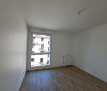 Location Appartement 2 pièces 45m² THONON LES BAINS 74200 - Photo 2