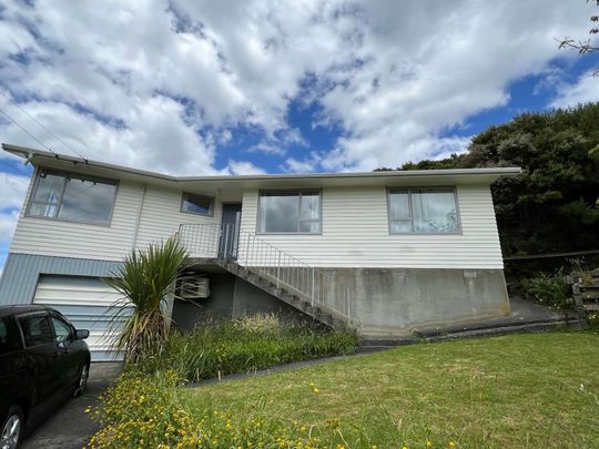 Wainuiomata 3 Bedrooms - Photo 1