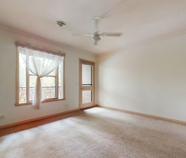 47 Eastwood Street, Kensington VIC 3031 - Photo 2