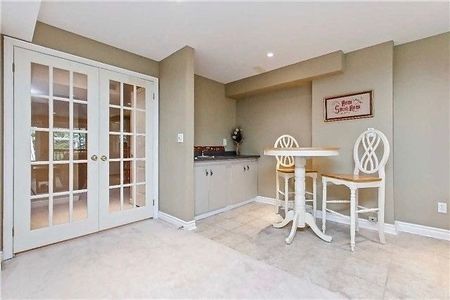 For Lease - 2113 Pinevalley Crescent, Oakville, Ontario - Photo 5