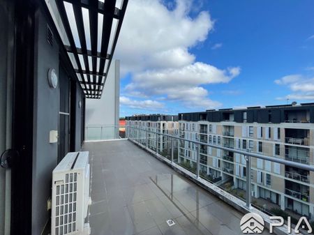 VogueEF: Inner-City Living at Its Finest in Rosebery! Two Bedroom Apartment Now on Lease! - Photo 3