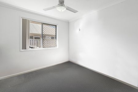 21 Bluestar Circuit, Caboolture QLD 4510 - House For Rent | Domain - Photo 2