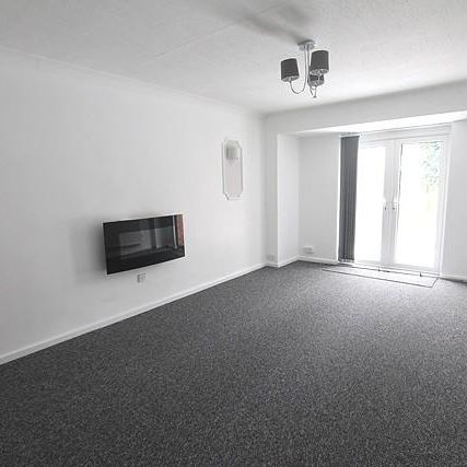 2 bedroom bungalow to rent - Photo 1